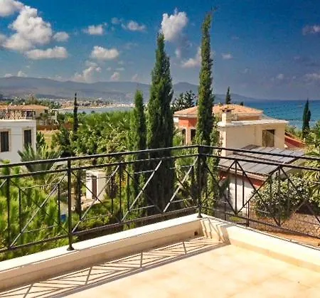 Theos Club Villa Polis