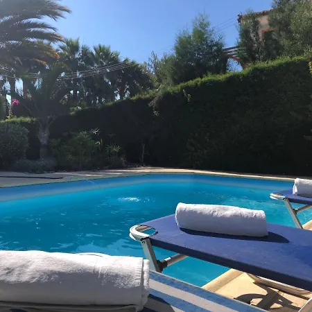 Theos Club Villa