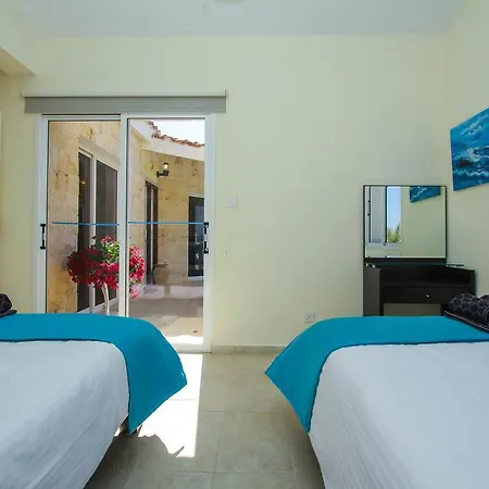 Theos Club * 폴리스