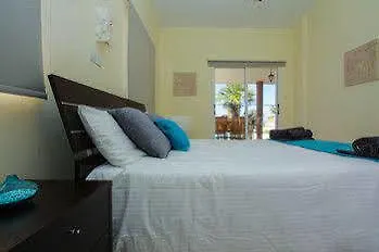 Villa Theos Club Polis