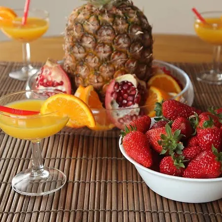 Theos Club * 폴리스